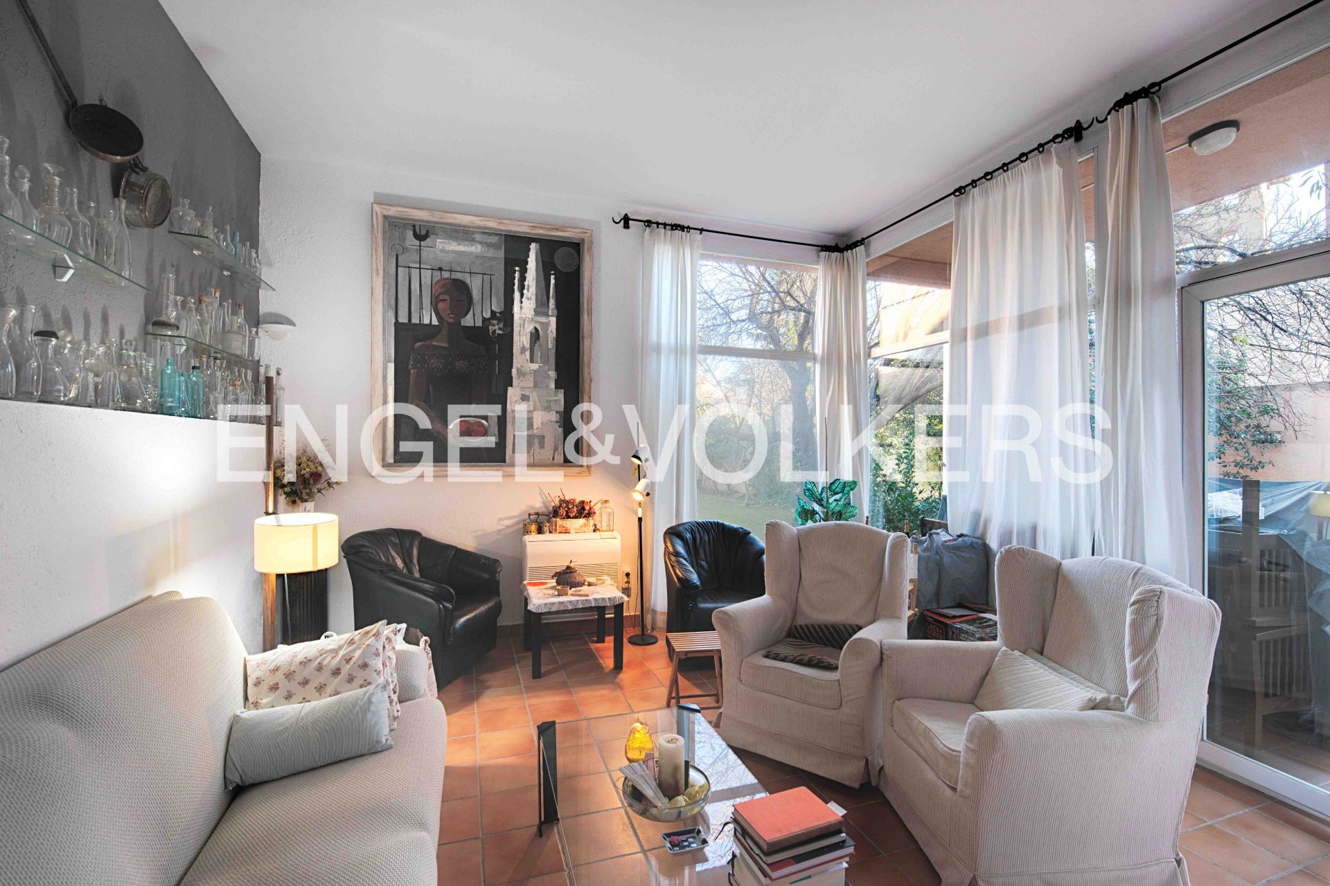 Sala d'estar de Casa adosada en venda en Capmany amb Jardí privat i Terrassa