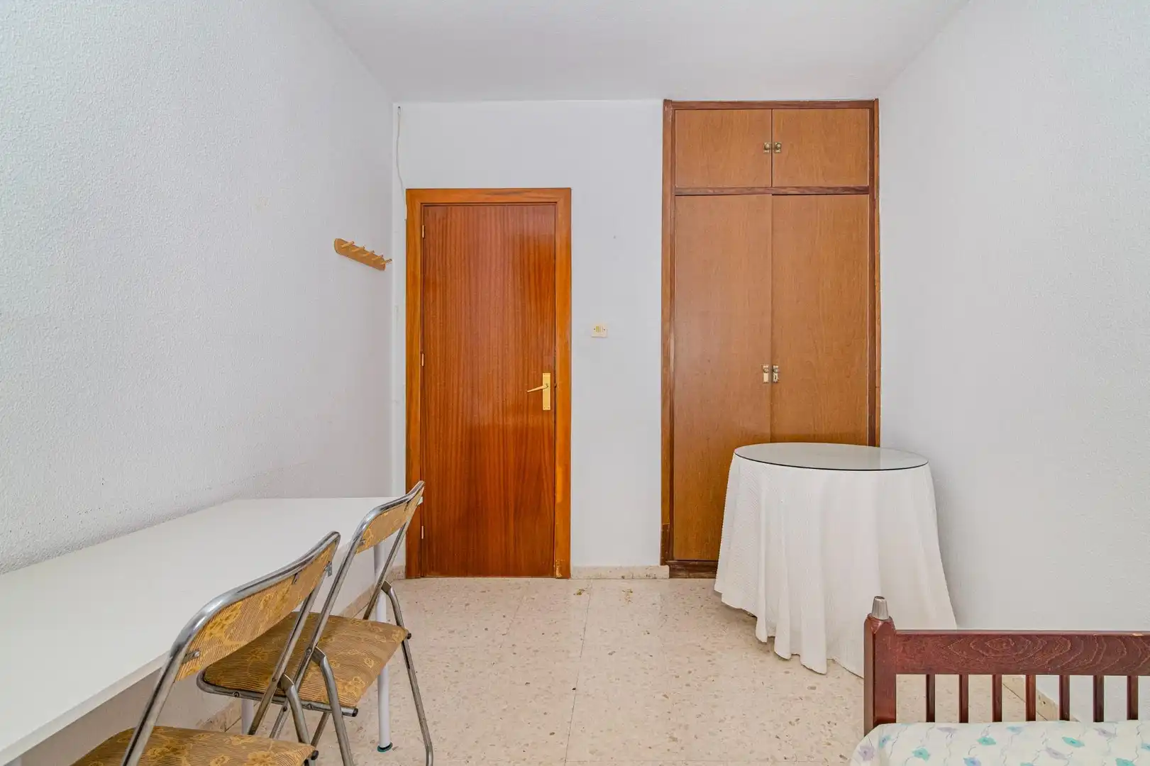 Bedroom of Flat for sale in Granada  with Heating, Terrace and Storage room