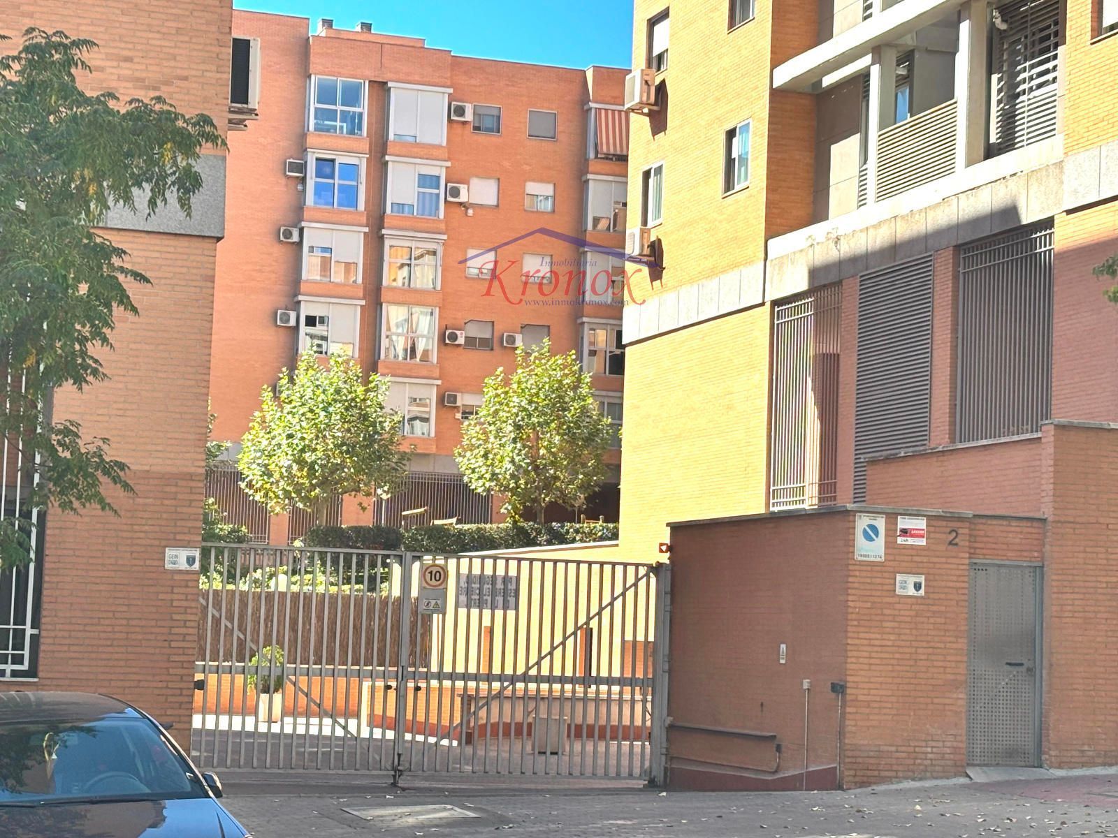 Vista exterior de Garatge en venda en  Madrid Capital