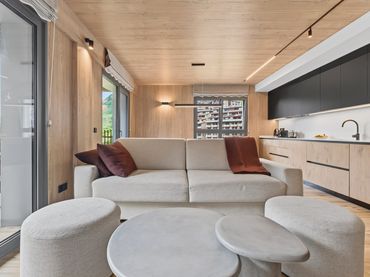 Appartamento con balcone in affitto a Carretera General 2