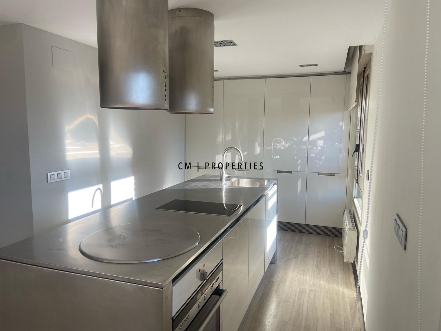 Kitchen of Attic for rent in  Valencia Capital  with Air Conditioner, Heating and Parquet flooring