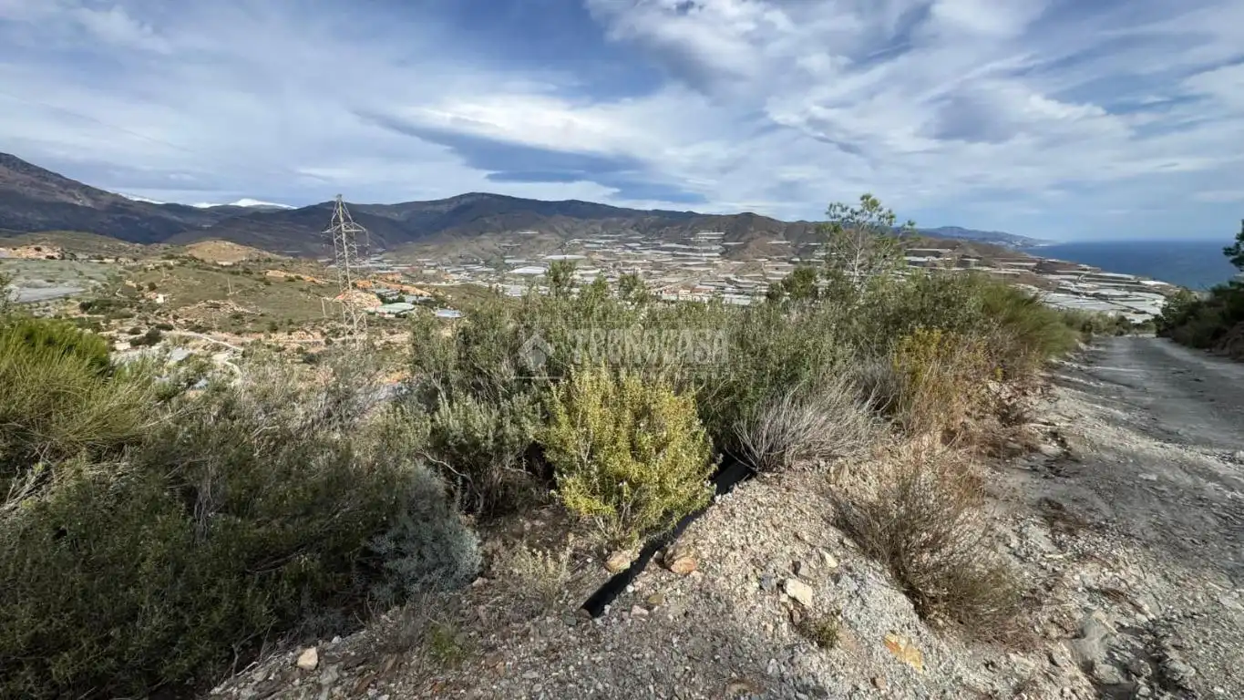 Terreno en venta en Gualchos