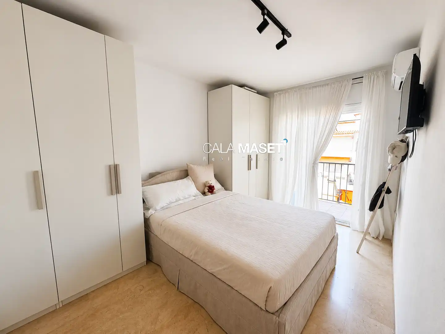 Terraza de Ático en venta en Castell d'Aro, Platja d'Aro i s'Agaró con Calefacción, Terraza y Amueblado