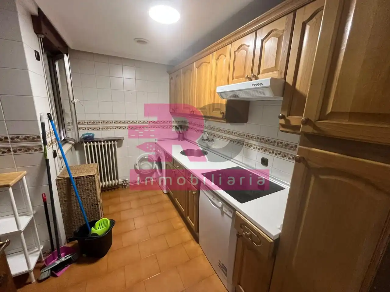 Cocina de Piso de alquiler en Salamanca con Calefacción y Parquet