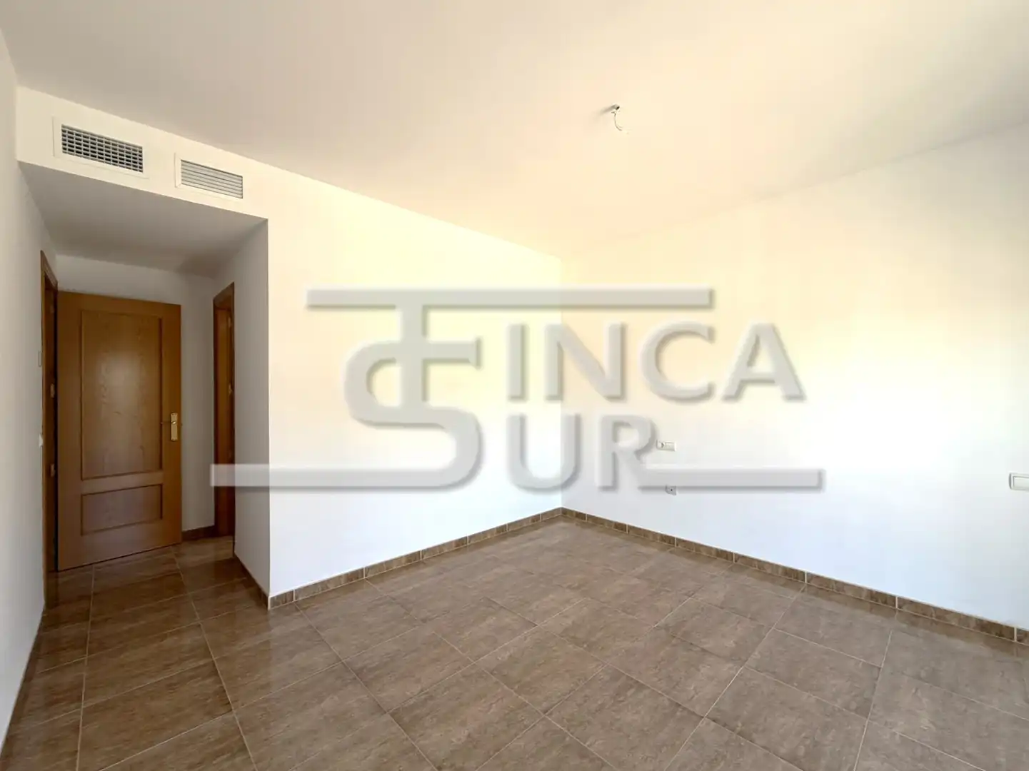 Habitación de Piso en venta en Roquetas de Mar con Balcón