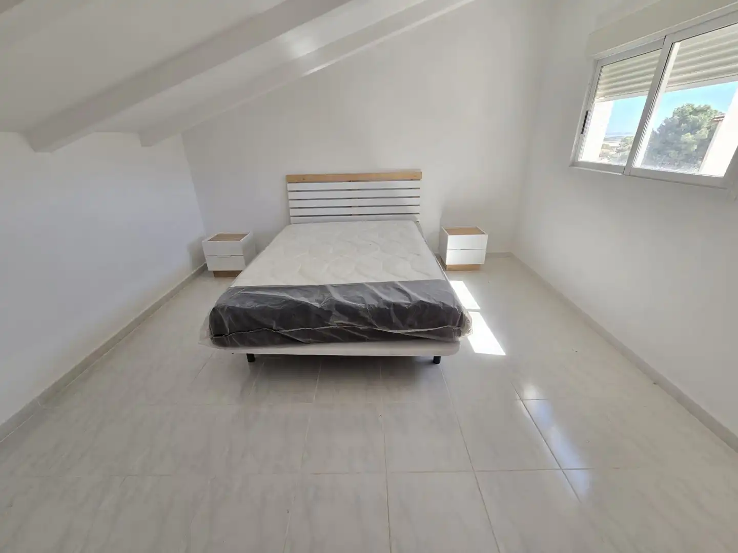 Habitación de Casa o chalet en venta en Jacarilla con Jardín privado, Piscina y Amueblado