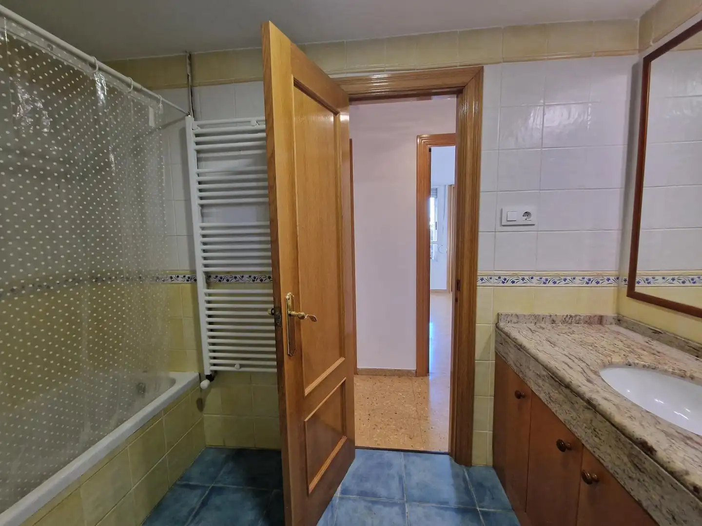 Bany de Pis de lloguer en Valencia amb Aire condicionat, Calefacció i Terrassa