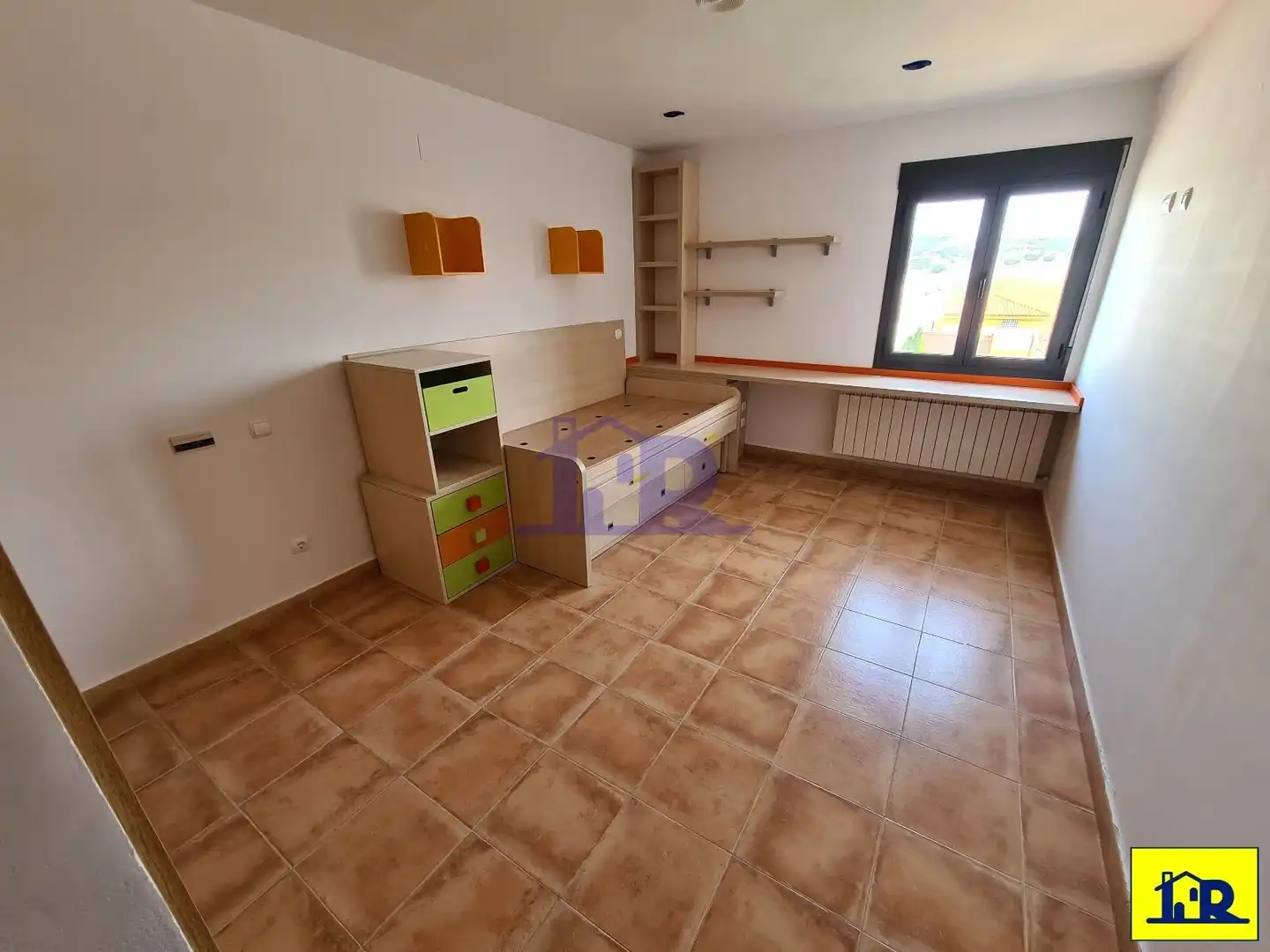 Dormitori de Casa adosada en venda en Villar de Olalla amb Calefacció, Jardí privat i Terrassa