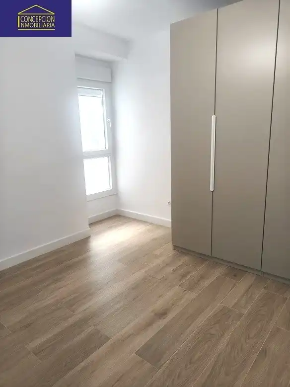 Schlafzimmer von Wohnung zur Miete in Córdoba mit Klimaanlage, Heizung und Parkett