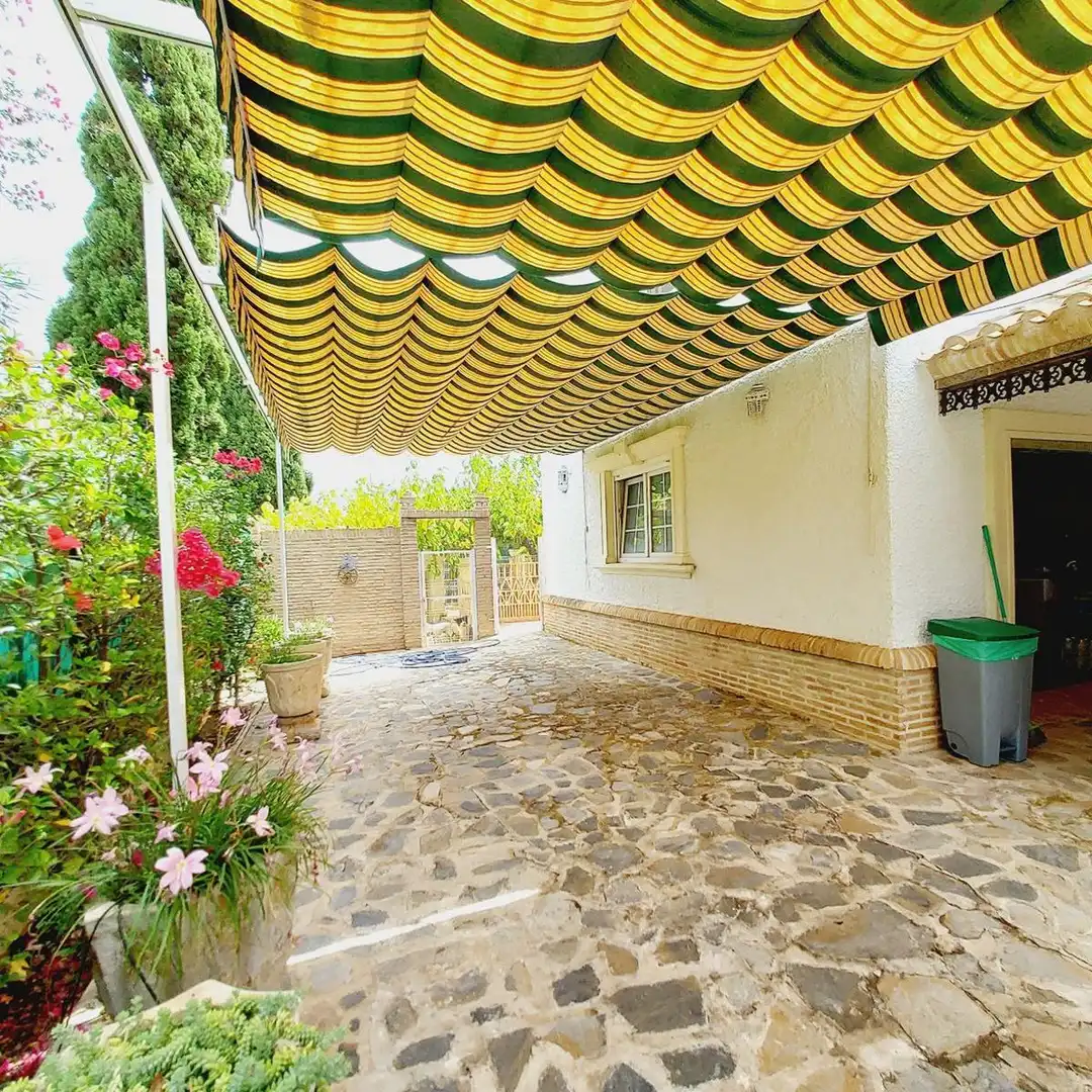 Jardí de Casa o xalet en venda en Orihuela amb Terrassa, Traster i Piscina