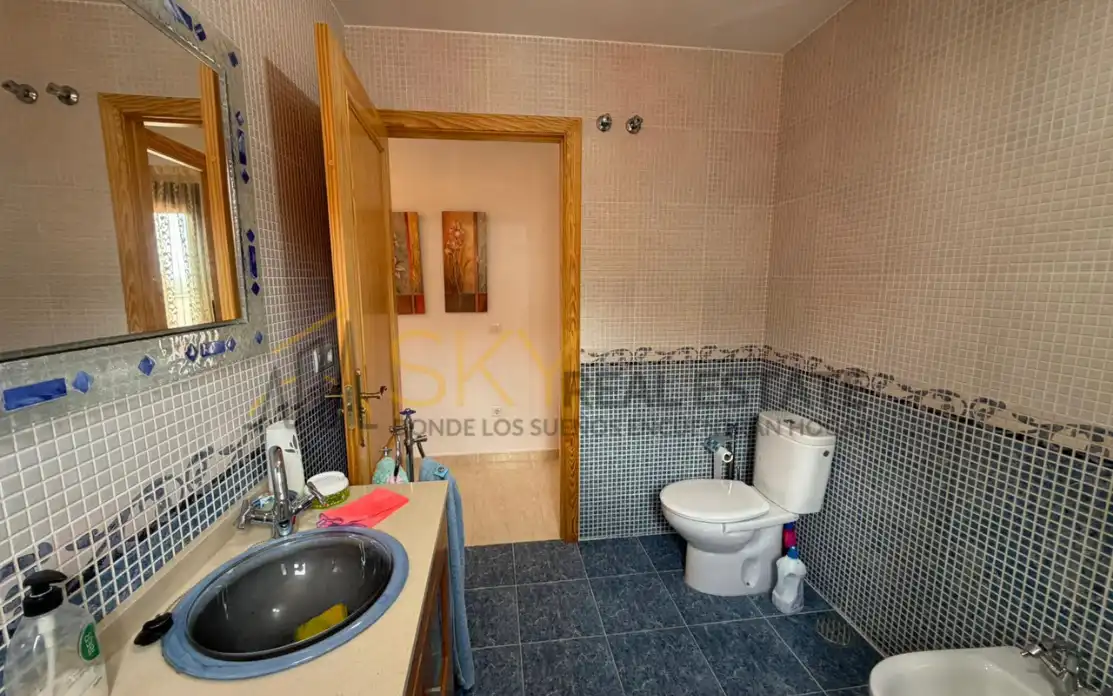 Bathroom of Flat for sale in Cuacos de Yuste  with Terrace, Storage room and Furnished
