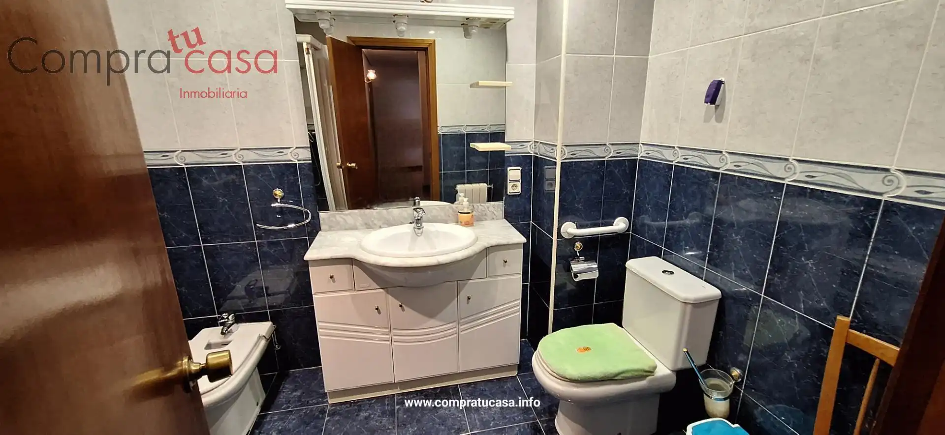 Baño de Piso en venta en Segovia con Calefacción, Parquet y Terraza
