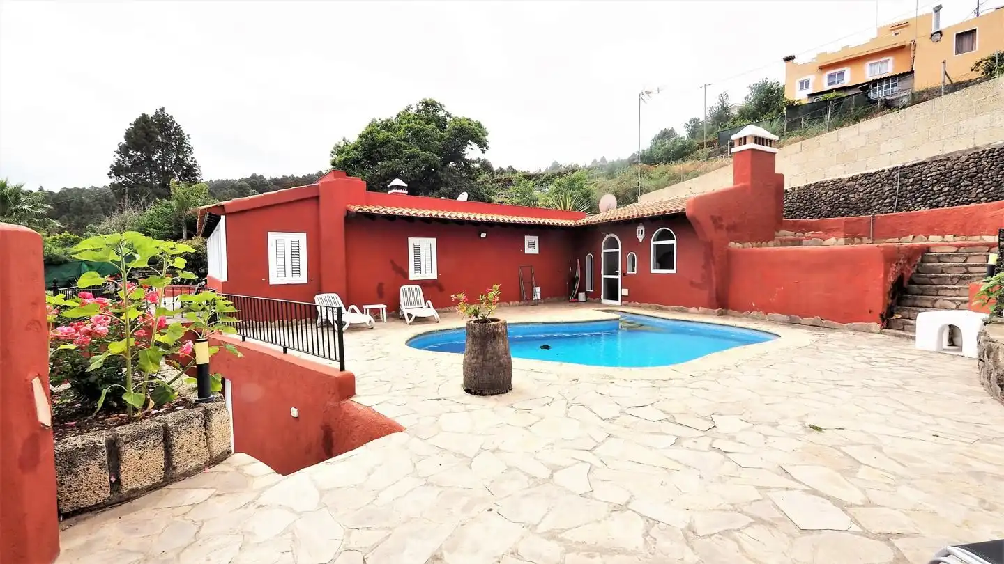 Maison rustique avec piscine à vendre à La Vega - El Amparo - Cueva del Viento