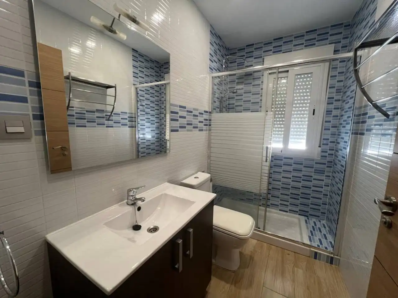 Bathroom of Flat for rent in Toledo  with Air Conditioner, Heating and Terrace