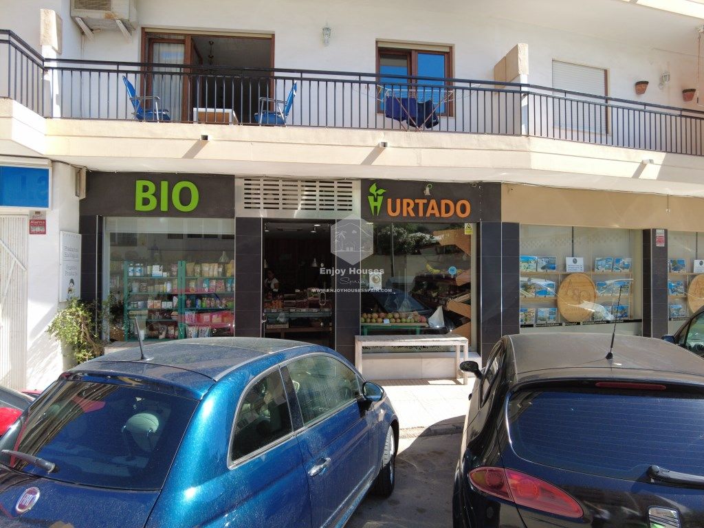 Premises to rent in Jávea / Xàbia  with Air Conditioner and Furnished