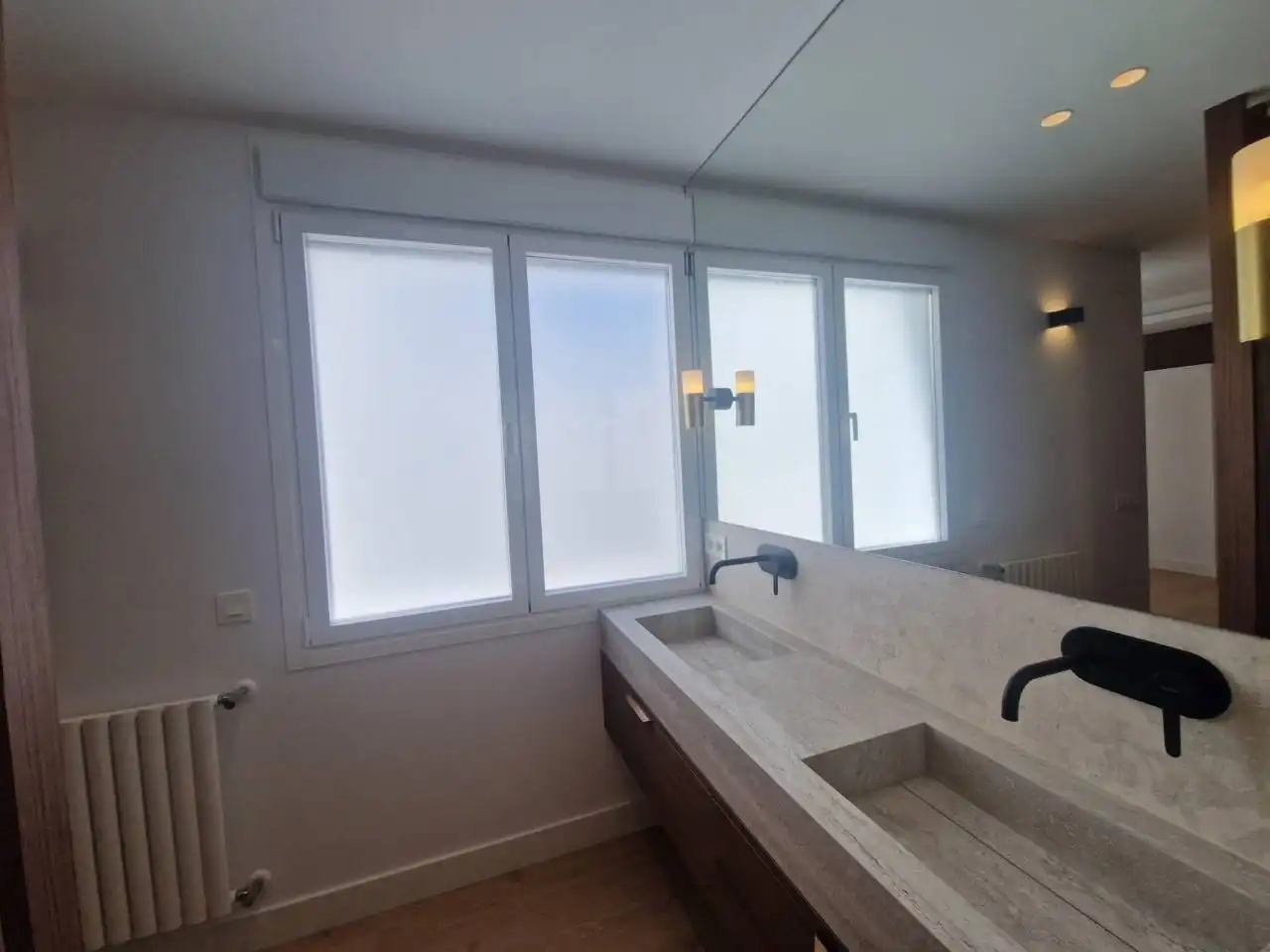 Badezimmer von Wohnung zum Verkauf in Madrid mit Klimaanlage, Heizung und Terrasse