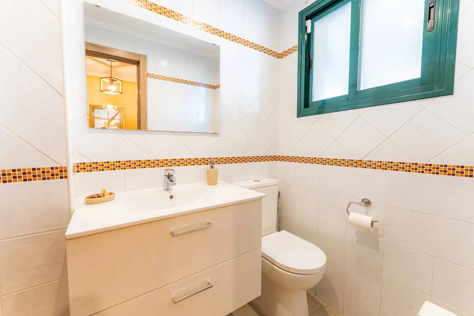 Bathroom of Detached homes for sale in Arroyomolinos (Madrid)  with Heating, Private garden and Community pool