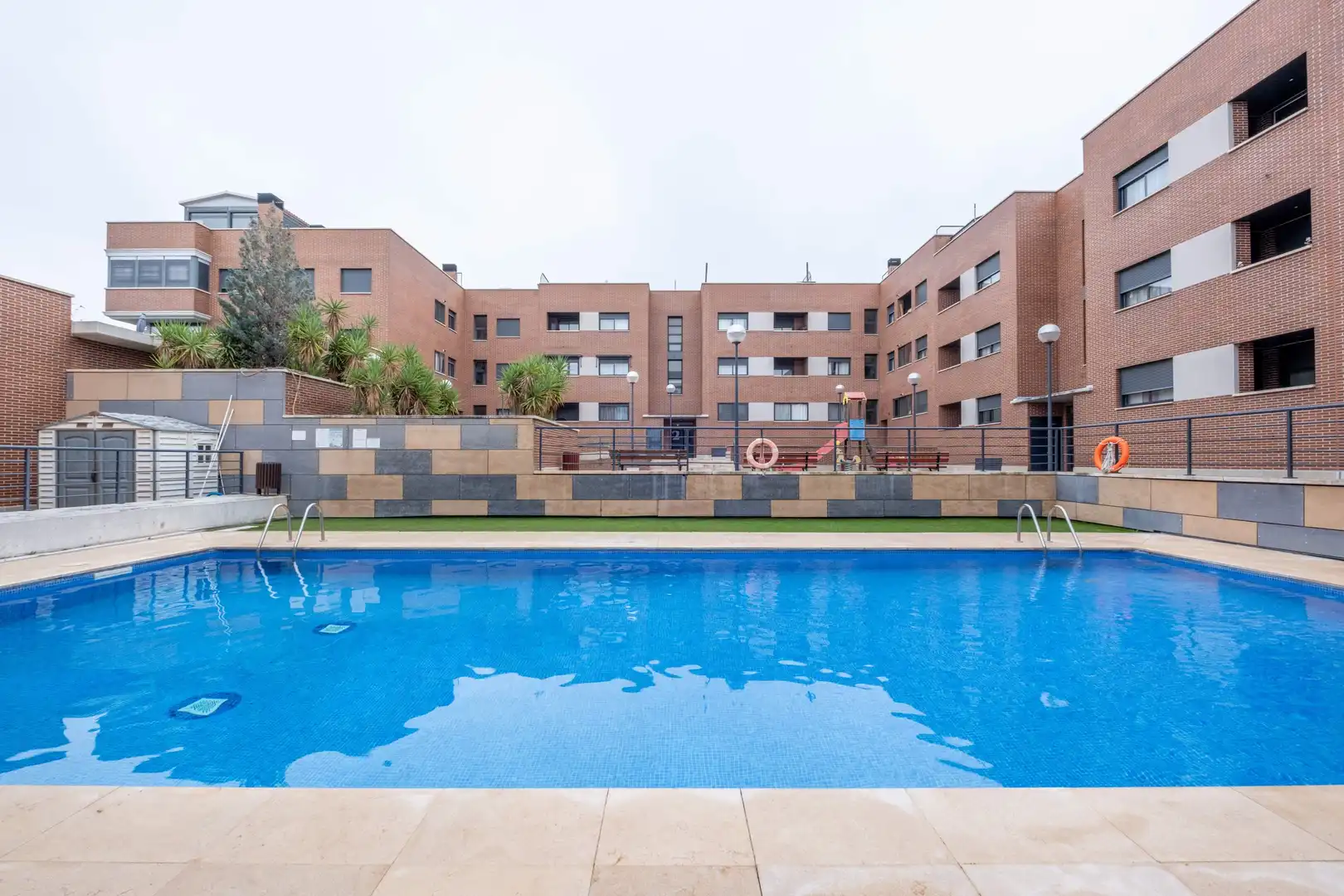 Piscina de Piso en venta en Cadrete con Jardín privado, Terraza y Trastero