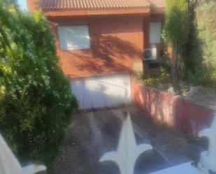 Exterior view of Flat for sale in Valdeolmos-Alalpardo