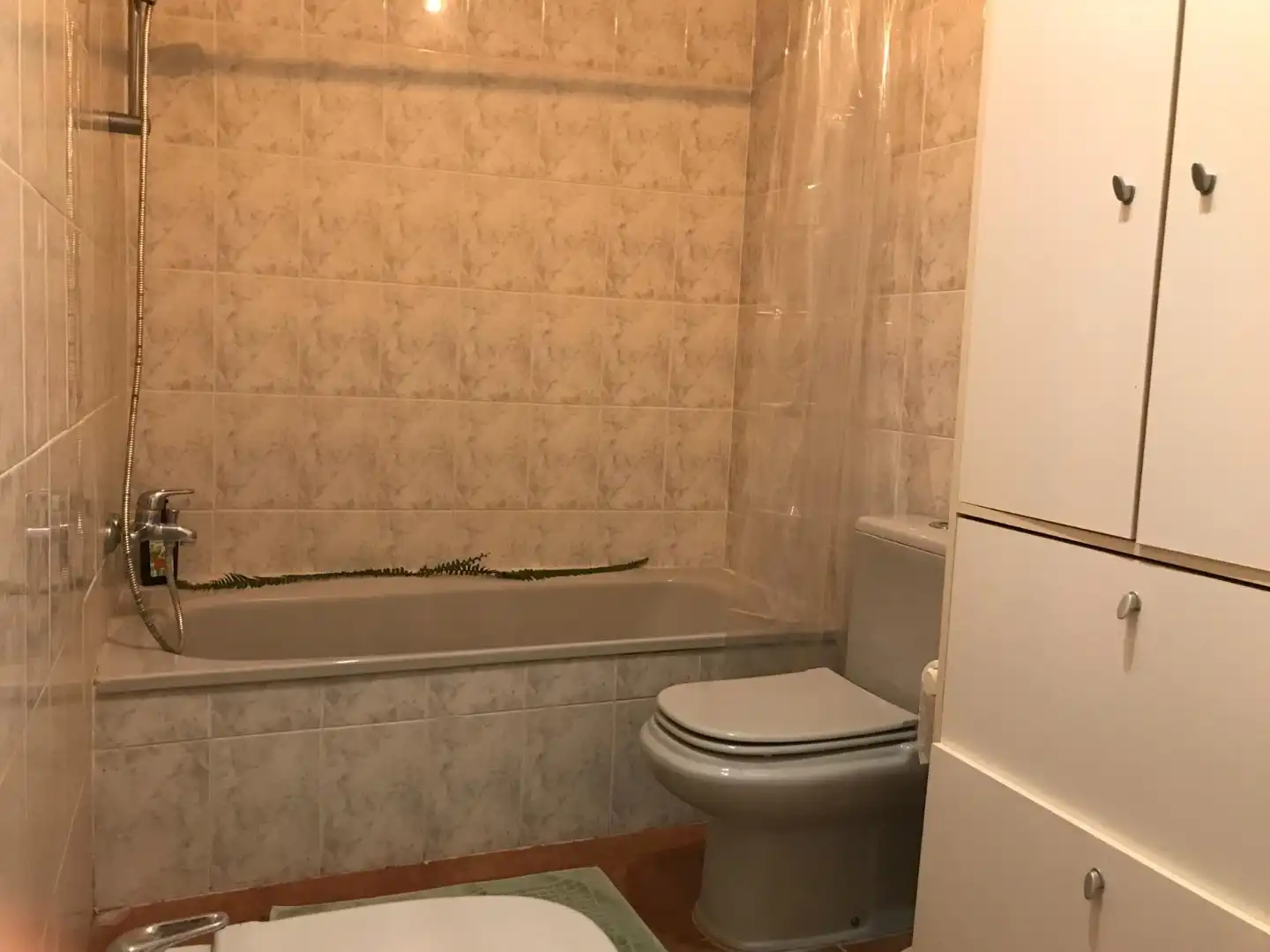 Badezimmer von Einfamilien-Reihenhaus zur Miete in El Rosario mit Privatgarten, Terrasse und Möbliert