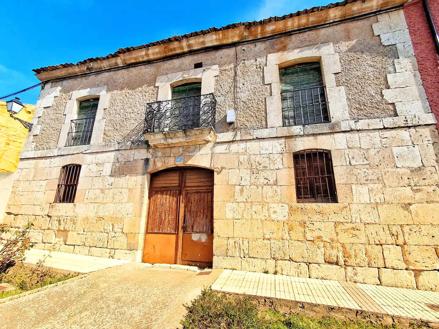 Vista exterior de Casa adosada en venta en Fuentespina con Jardín privado