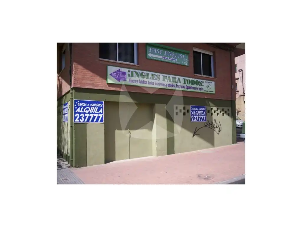 Locale commerciale in vendita a C. Antonio Reyes Huertas, 2