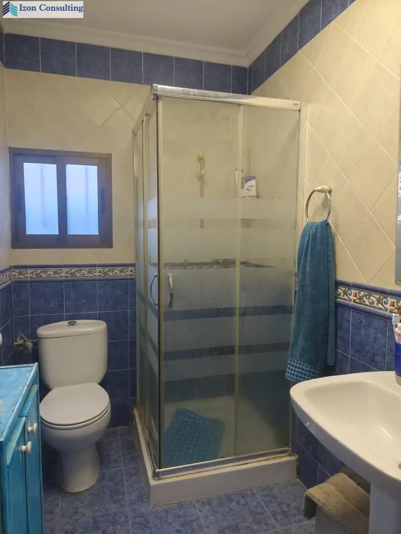 Bany de Casa o xalet en venda en Valdeganga amb Calefacció, Terrassa i Balcó