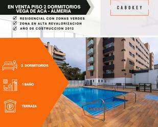Piscina de Pis en venda en  Almería Capital amb Aire condicionat, Moblat i Balcó
