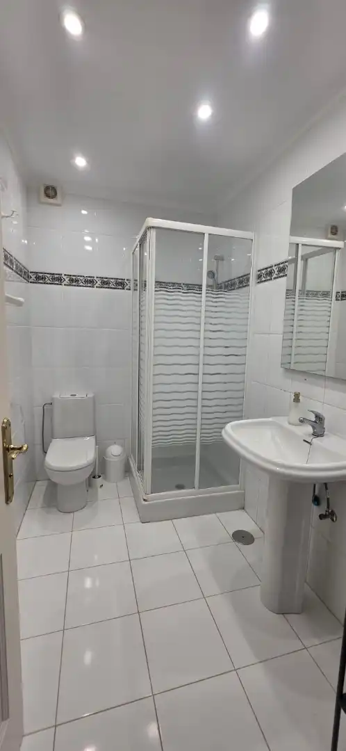 Badezimmer von Wohnungen zum Verkauf in Santa Úrsula mit Privatgarten, Terrasse und Abstellraum