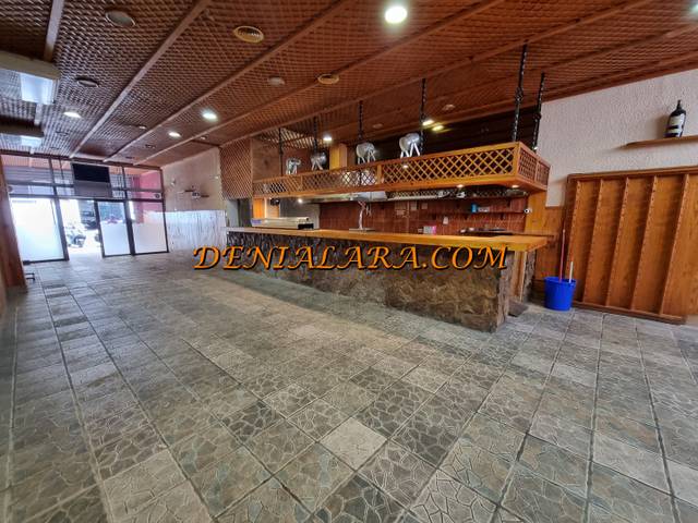 Local comercial en Venta en Pego
