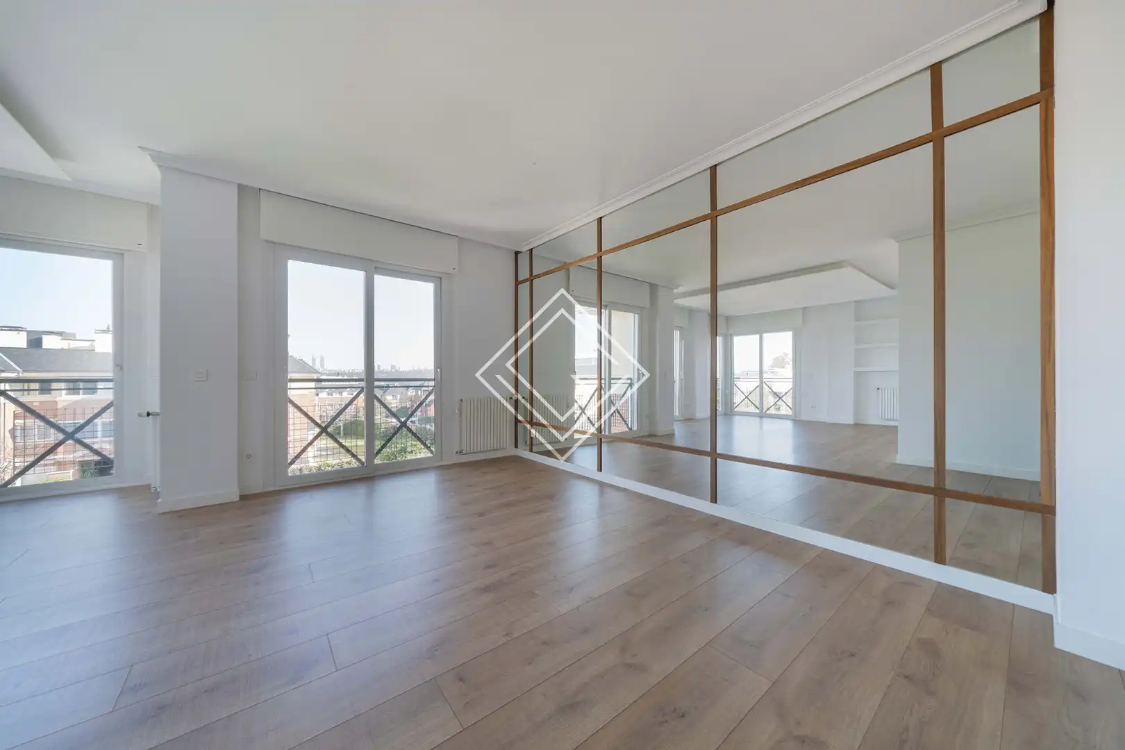 Bedroom of Attic for sale in Madrid  with Air Conditioner, Heating and Terrace