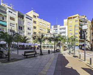 Vista exterior de Pis en venda en Motril amb Balcó