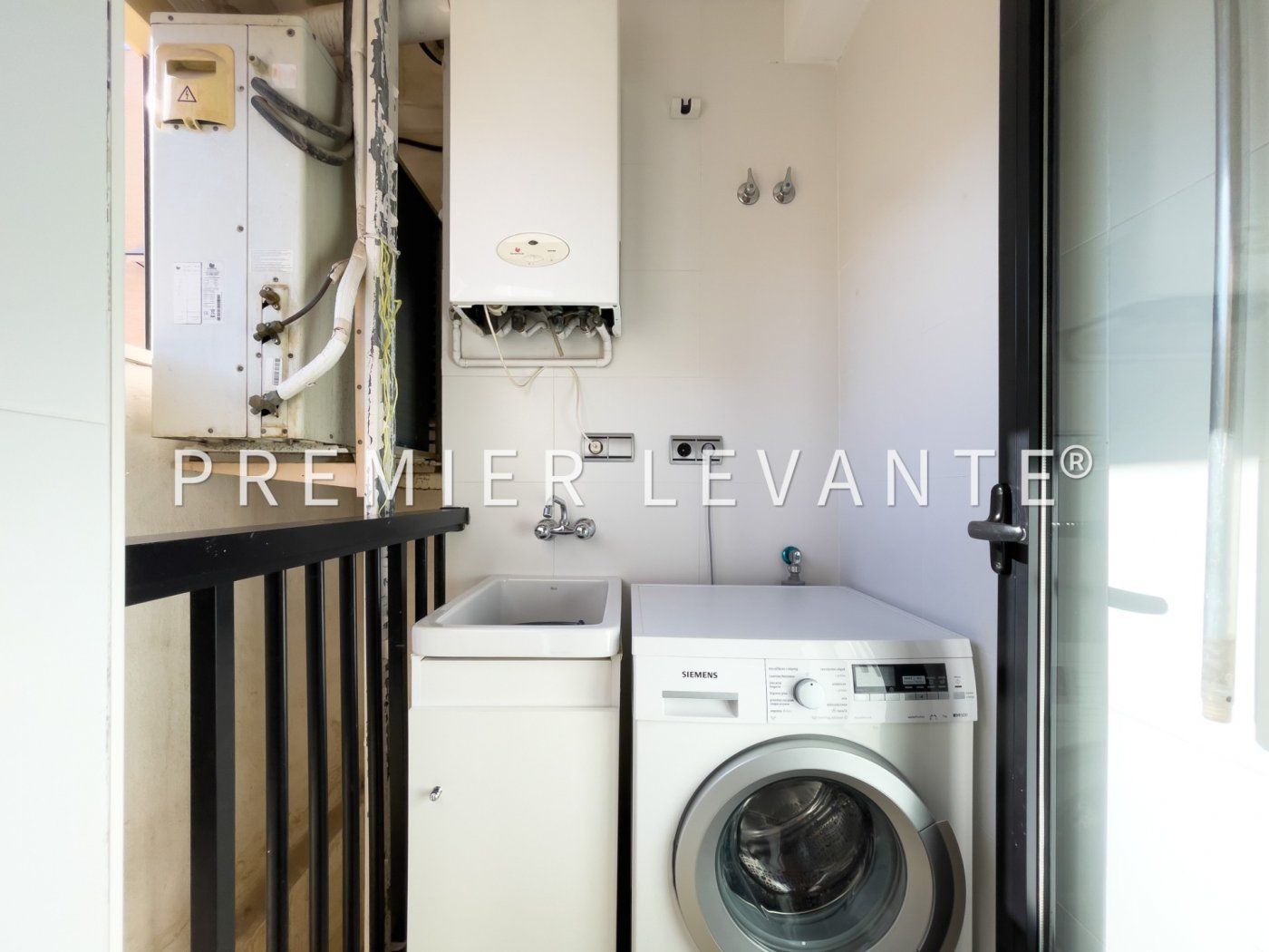 Bedroom of Flat for sale in Alicante / Alacant  with Air Conditioner, Heating and Storage room