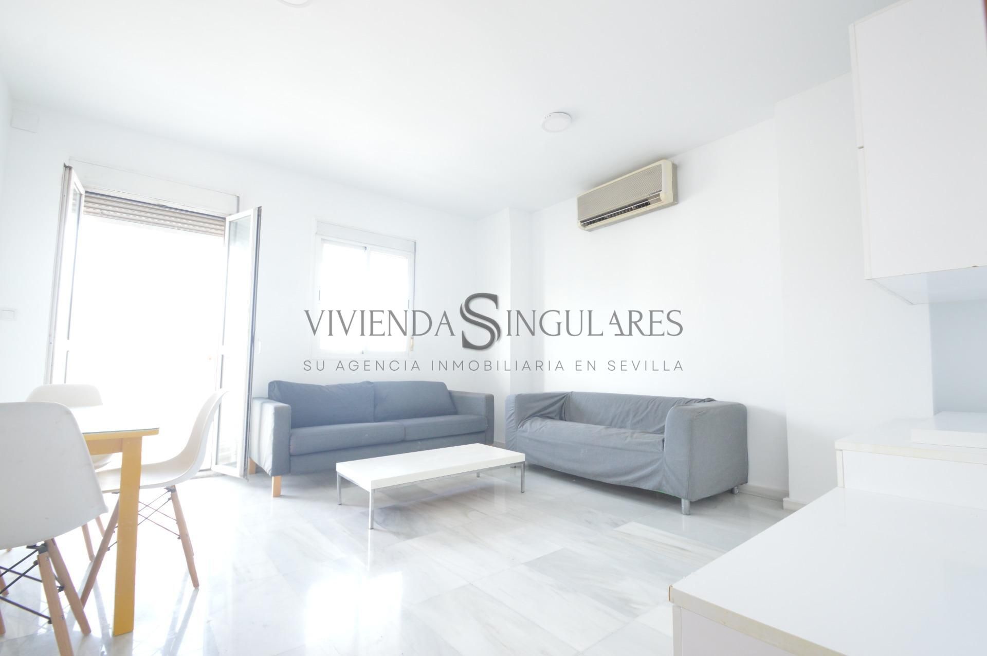Sala de estar de Piso en venta en  Sevilla Capital con Aire acondicionado, Calefacción y Terraza