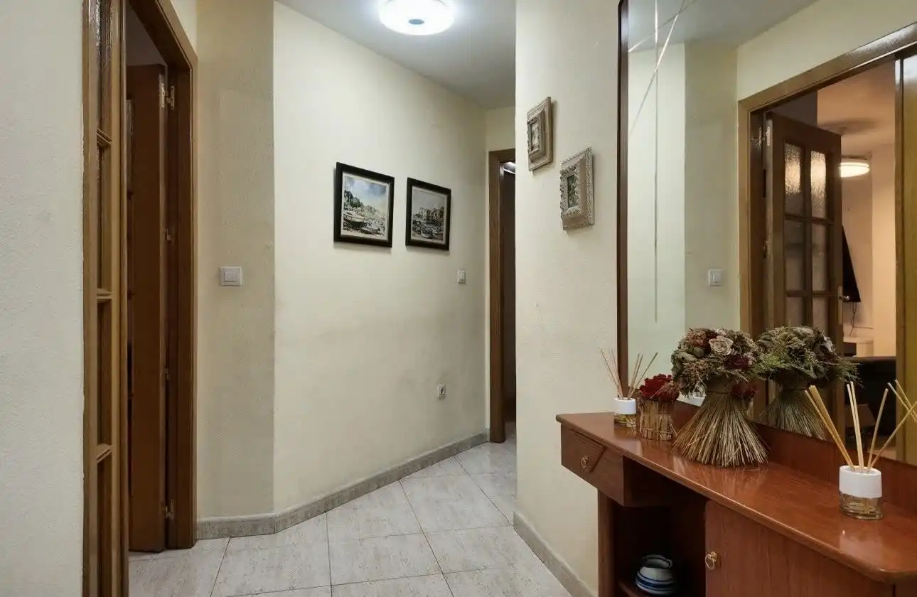 Piso en venta en Alicante / Alacant con Aire acondicionado, Trastero y Amueblado