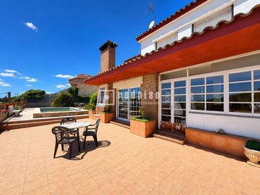 Casa amb piscina en venda a Canyet - Pomar