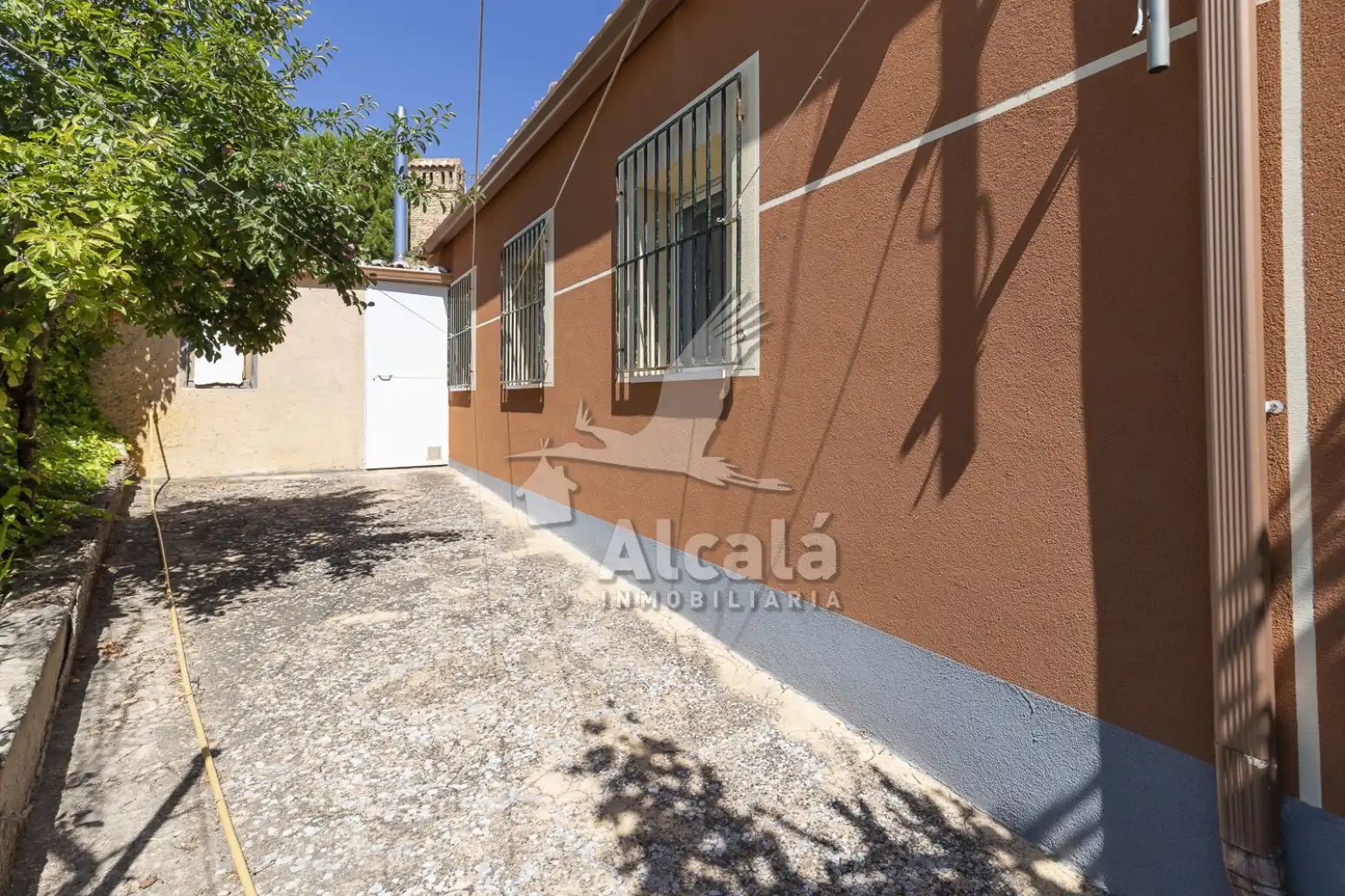 Vista exterior de Casa o chalet en venta en Cifuentes con Calefacción, Jardín privado y Trastero