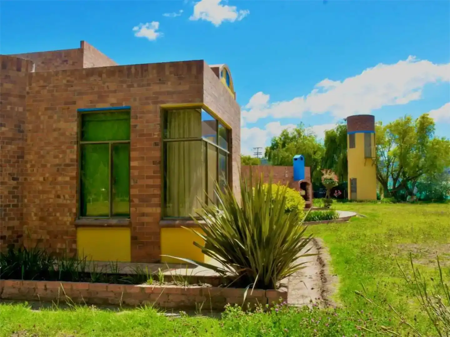 Vista exterior de Finca rústica en venda en Rota amb Traster i Moblat