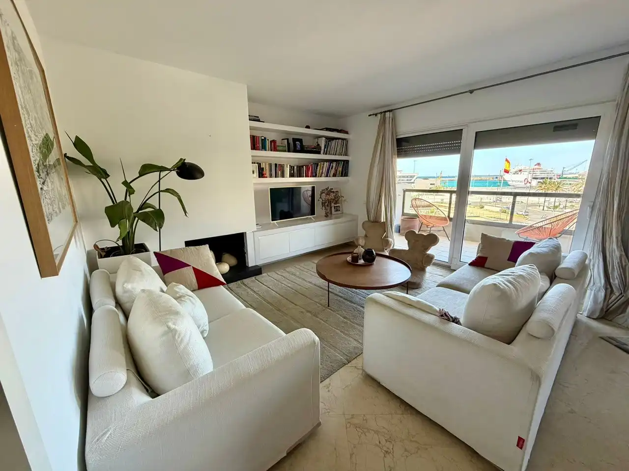Living room of Flat for rent in Almería  with Air Conditioner, Heating and Terrace