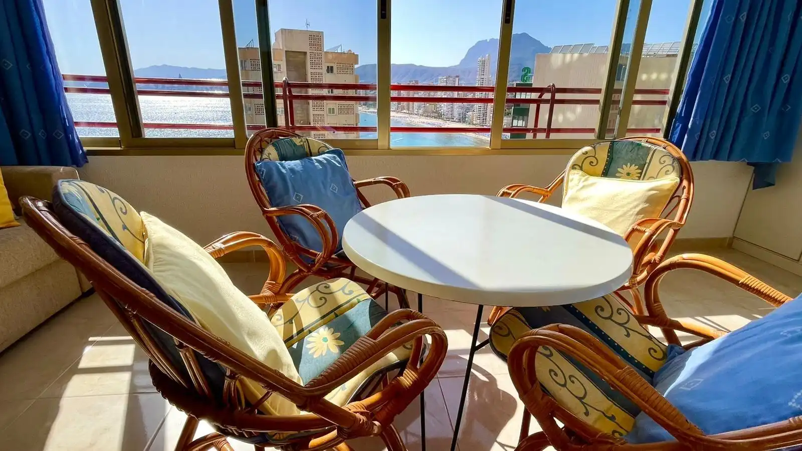 Mini appartamento con terrazza in affitto a Rincón de Loix, imagen 4