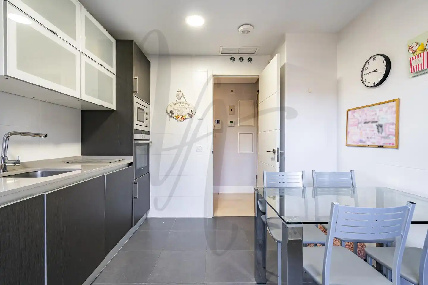 Cocina de Ático en venta en San Sebastián de los Reyes con Aire acondicionado, Calefacción y Terraza