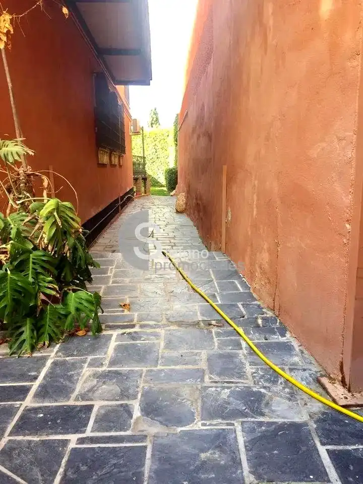 Vista exterior de Casa adosada de alquiler en Málaga con Aire acondicionado, Jardín privado y Terraza