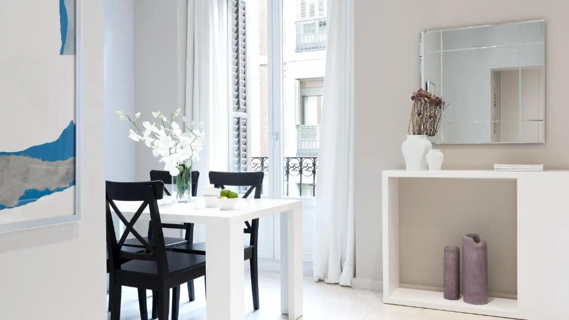 Menjador de Estudi de lloguer en Donostia - San Sebastián  amb Moblat i Es permeten mascotes