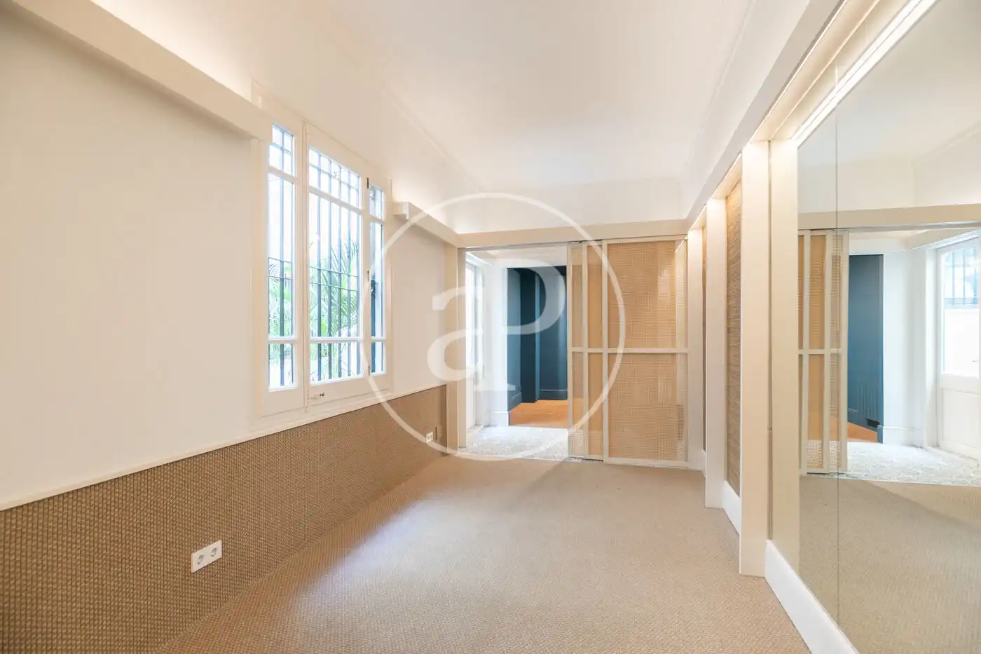Piso en venta en Barcelona con Aire acondicionado, Calefacción y Jardín privado
