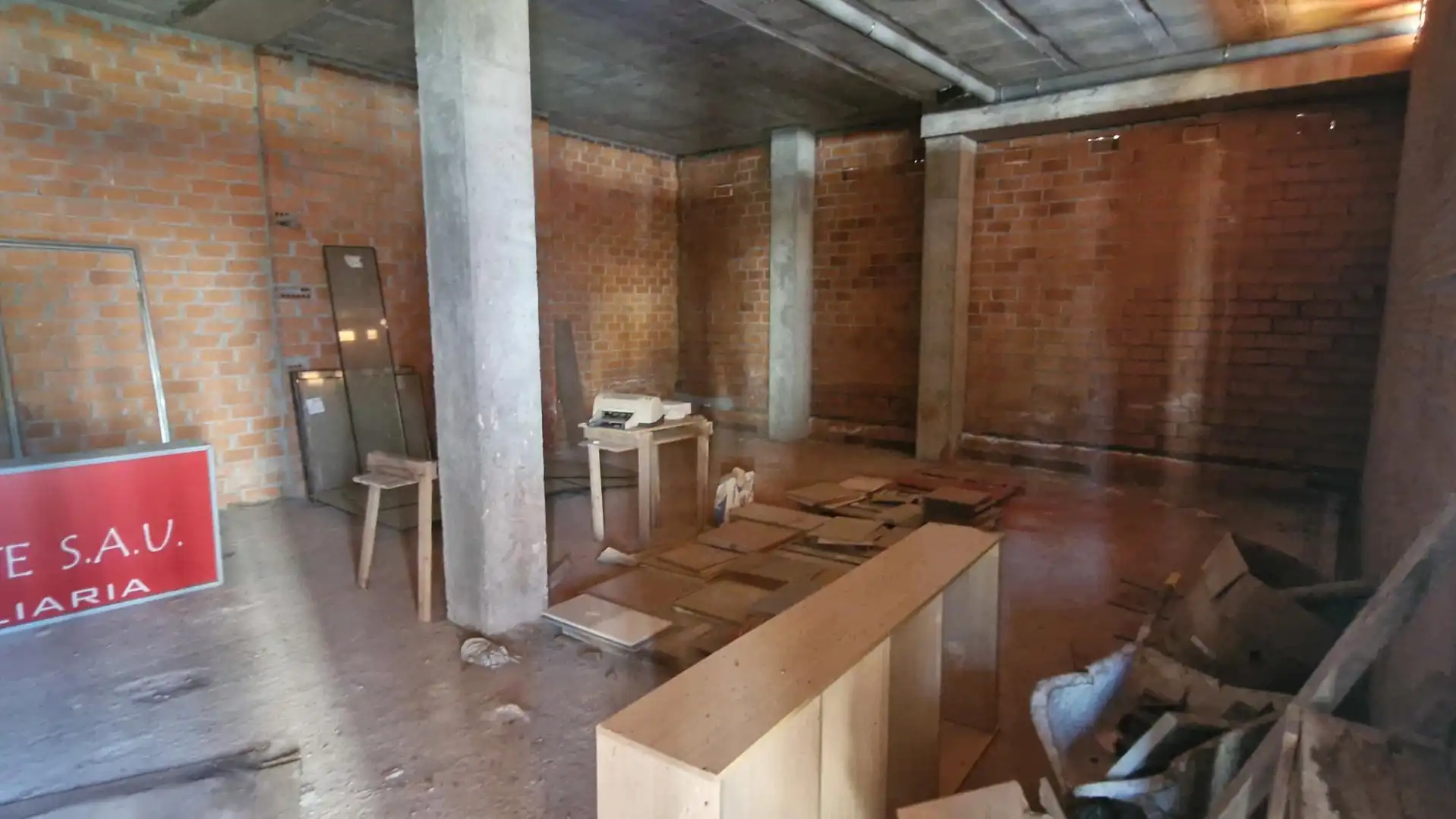 Office for sale in Brión
