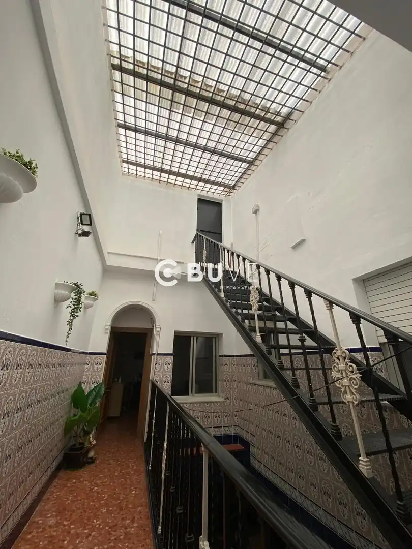 Casa o xalet en venda en Alcalá de Guadaira amb Aire condicionat, Traster i Moblat
