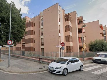 Flat with balcony for sale in MONTURIOL 61