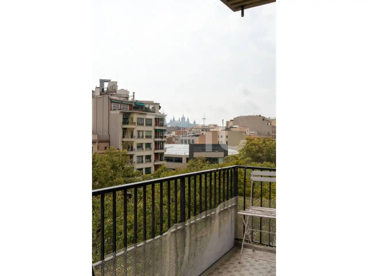 Vista exterior de Pis en venda en Barcelona amb Aire condicionat, Calefacció i Traster