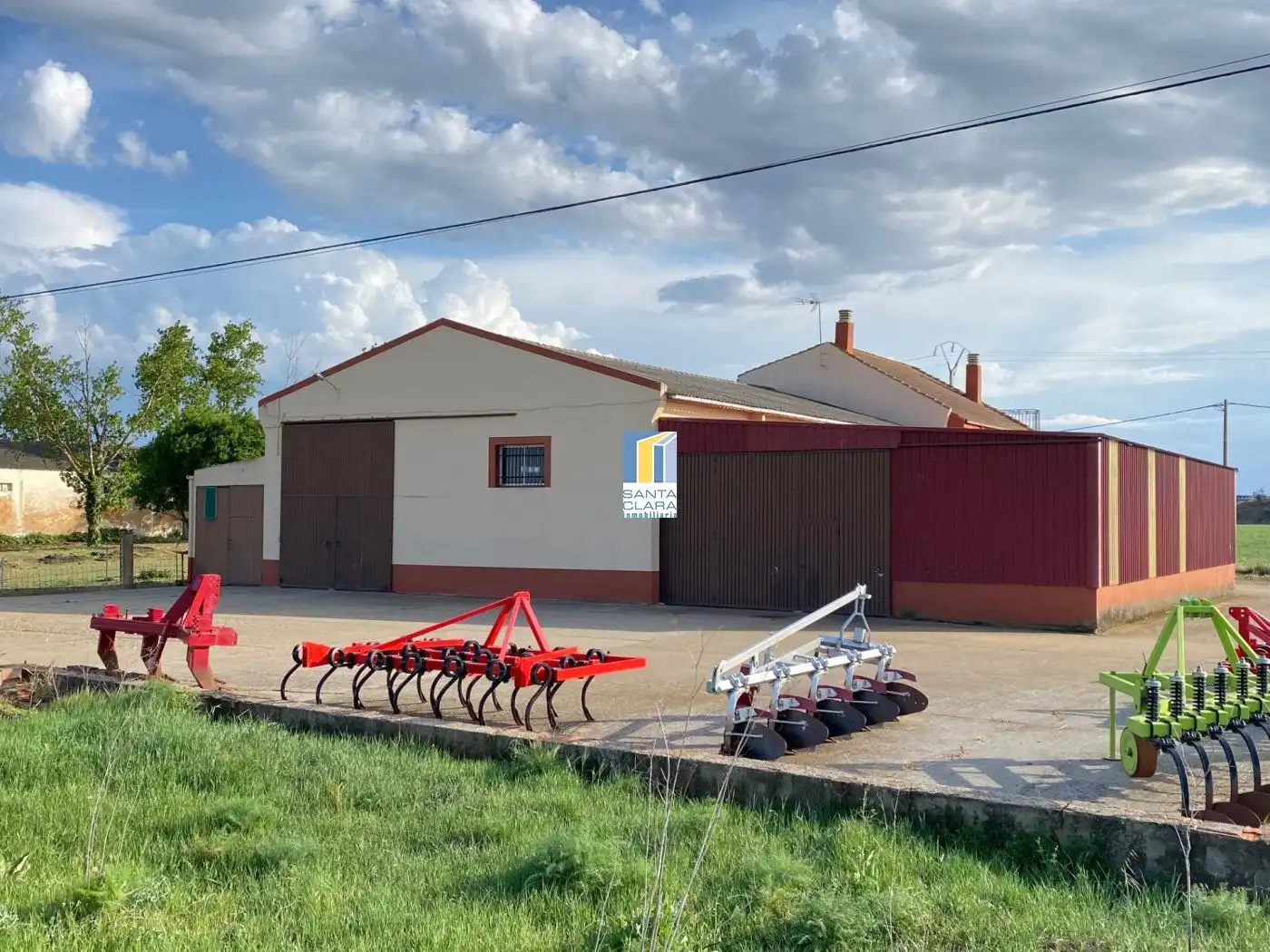 Vista exterior de Finca rústica en venta en Villalpando con Calefacción y Terraza