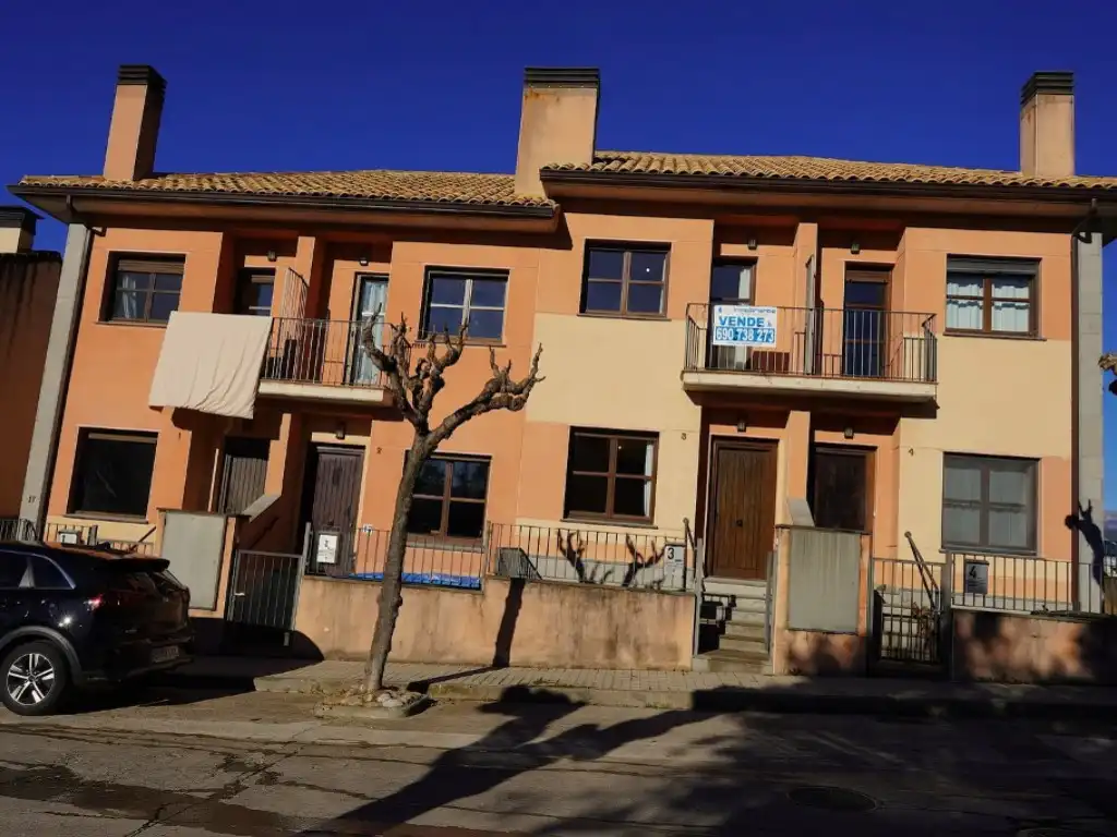 Casa adosada en venta en Calle Ribagorza, 17, Aínsa-Sobrarbe